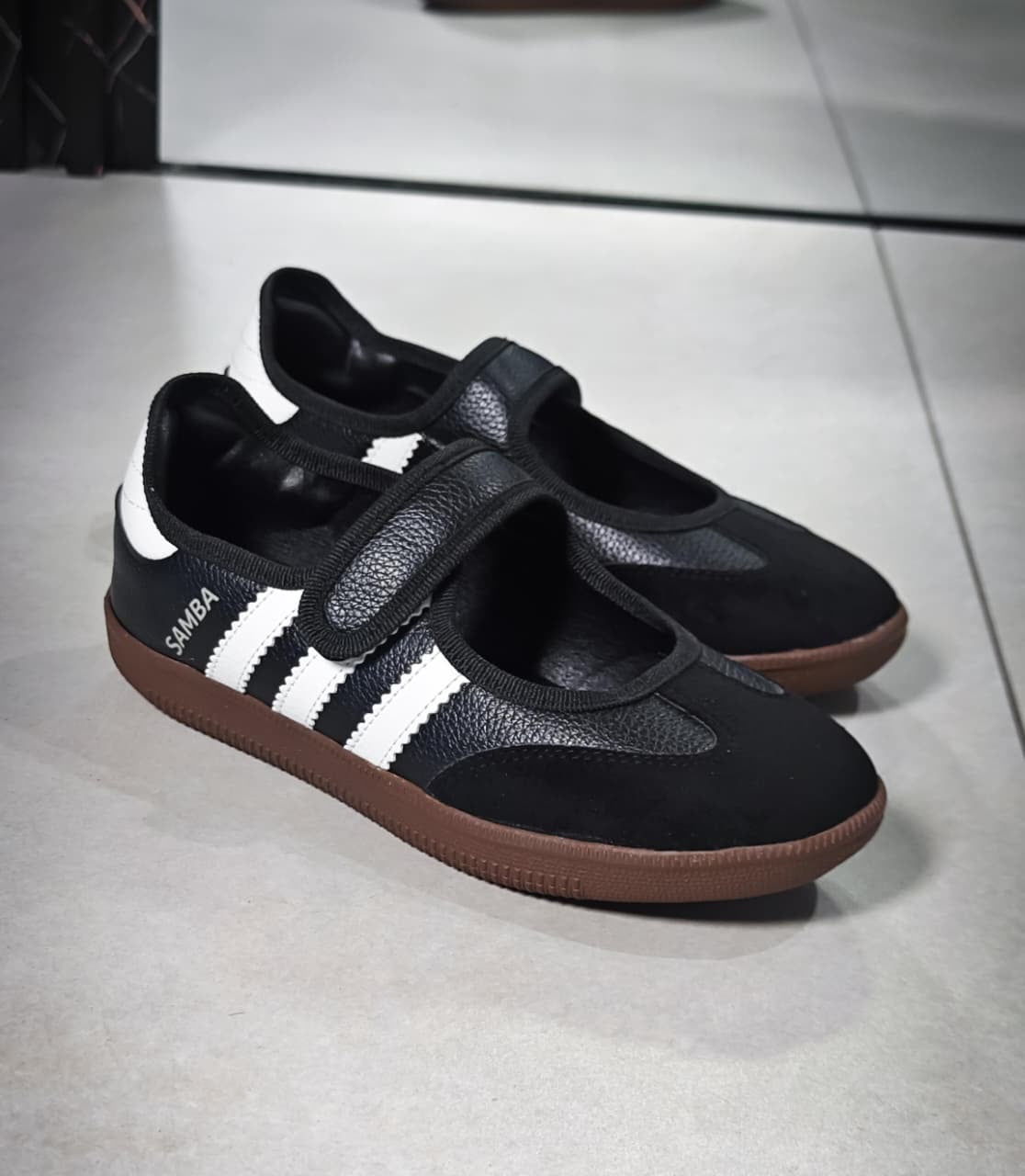 SAMBA JANE SHOES