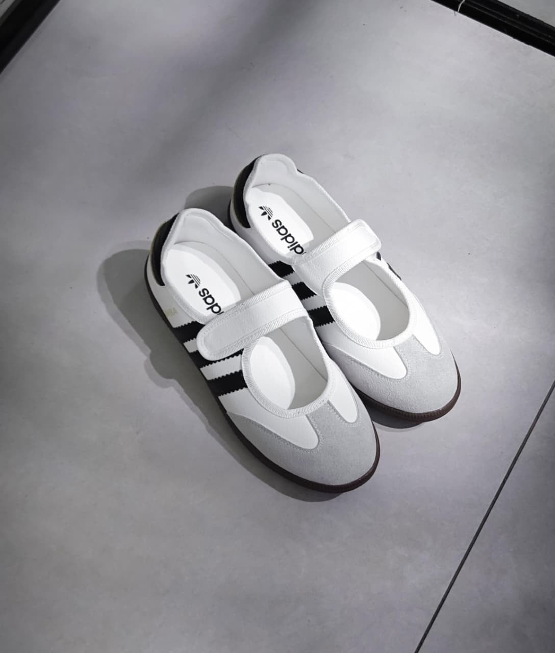 SAMBA JANE SHOES