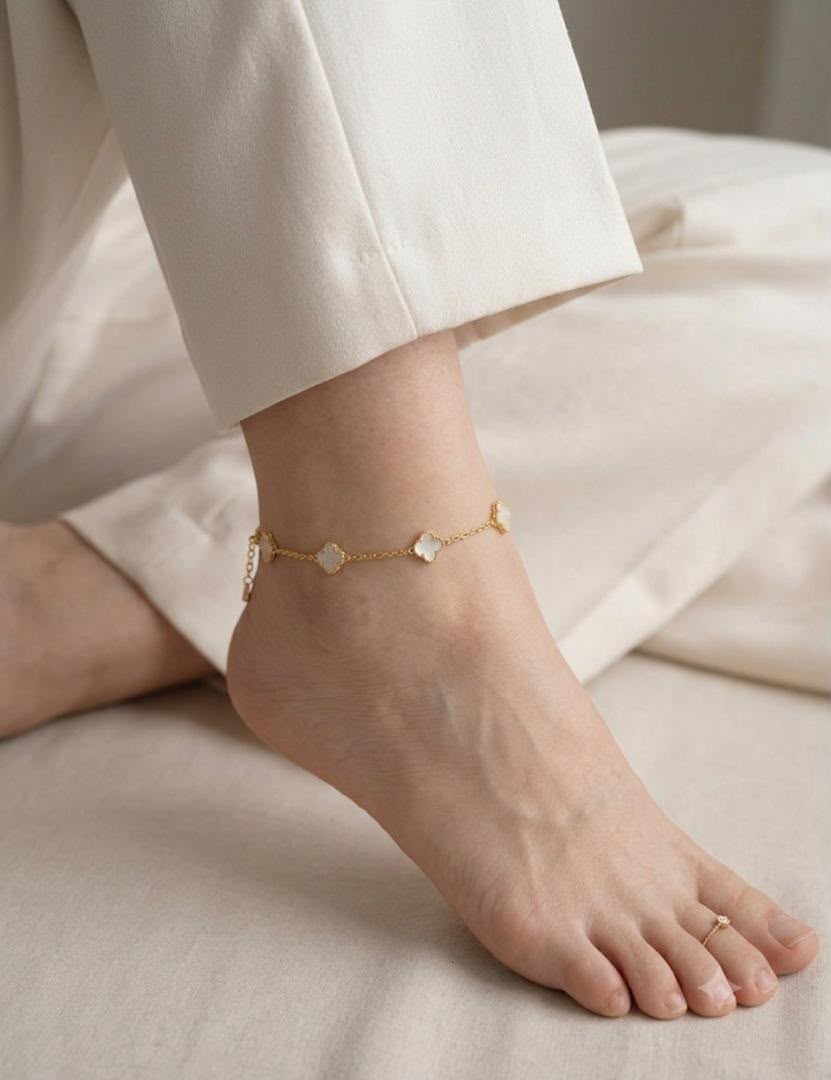 Ivory Clover Anklet